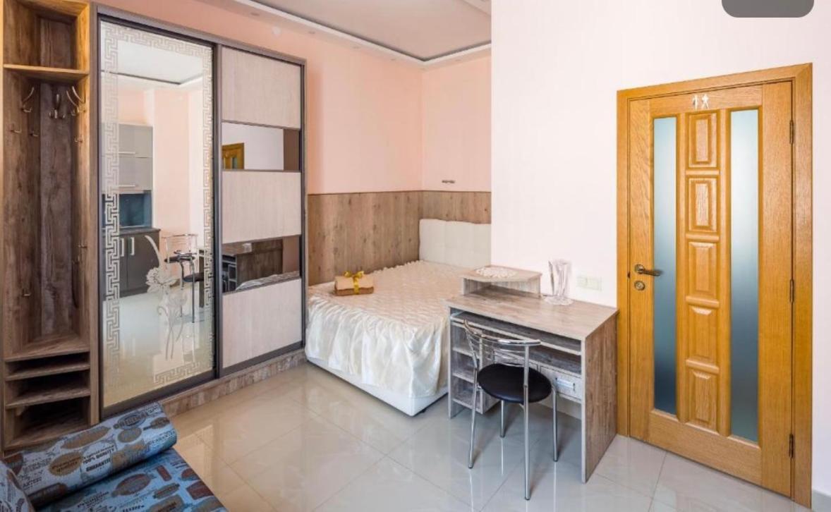 Apartment Svobody Lviv Exterior photo